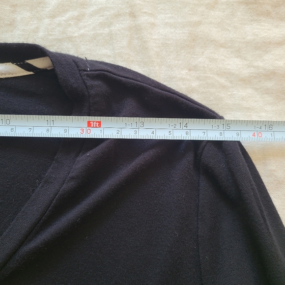 Tristan Women's Oversized Black White Stripes V-Neck Long Sleeves Top - Picture 10 of 13